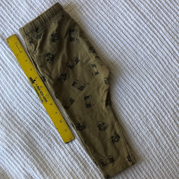 Zara cameras joggers/trousers | size 9-12M - Picture 4 of 4